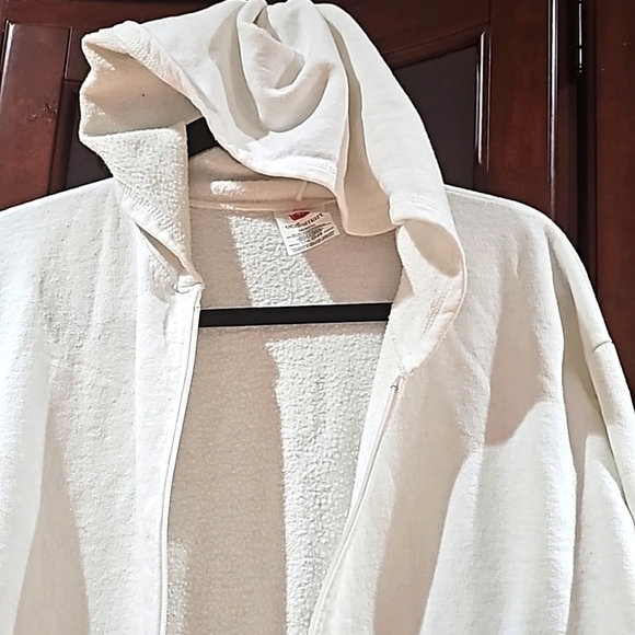 Hanes White Sweater Hoodie Athletic Style size medium - Picture 2 of 7